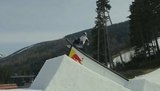 Atleta de snowboard de 19 anos entra para a história com salto inédito; veja vídeo  (Reprodução/Record News -29.03)